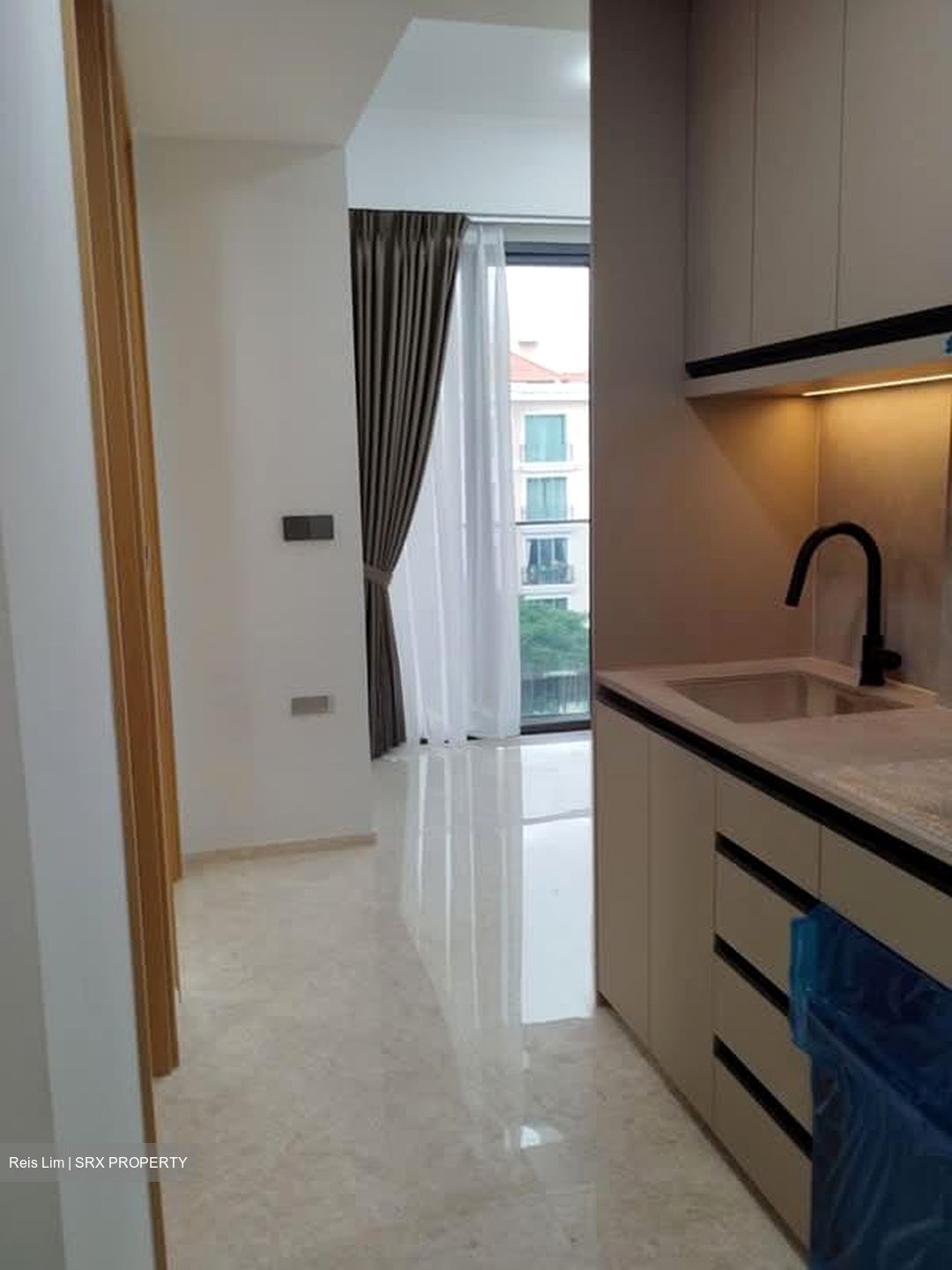 Hill House (D9), Apartment #575731121